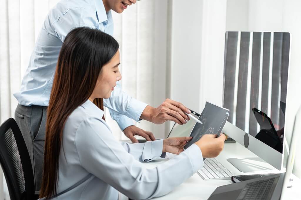 Why Partner with a PEO for Payroll Administration​