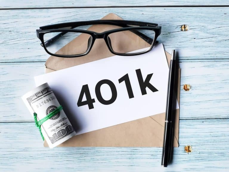 layout 401k paper and envelope 401K Benefits to Employers