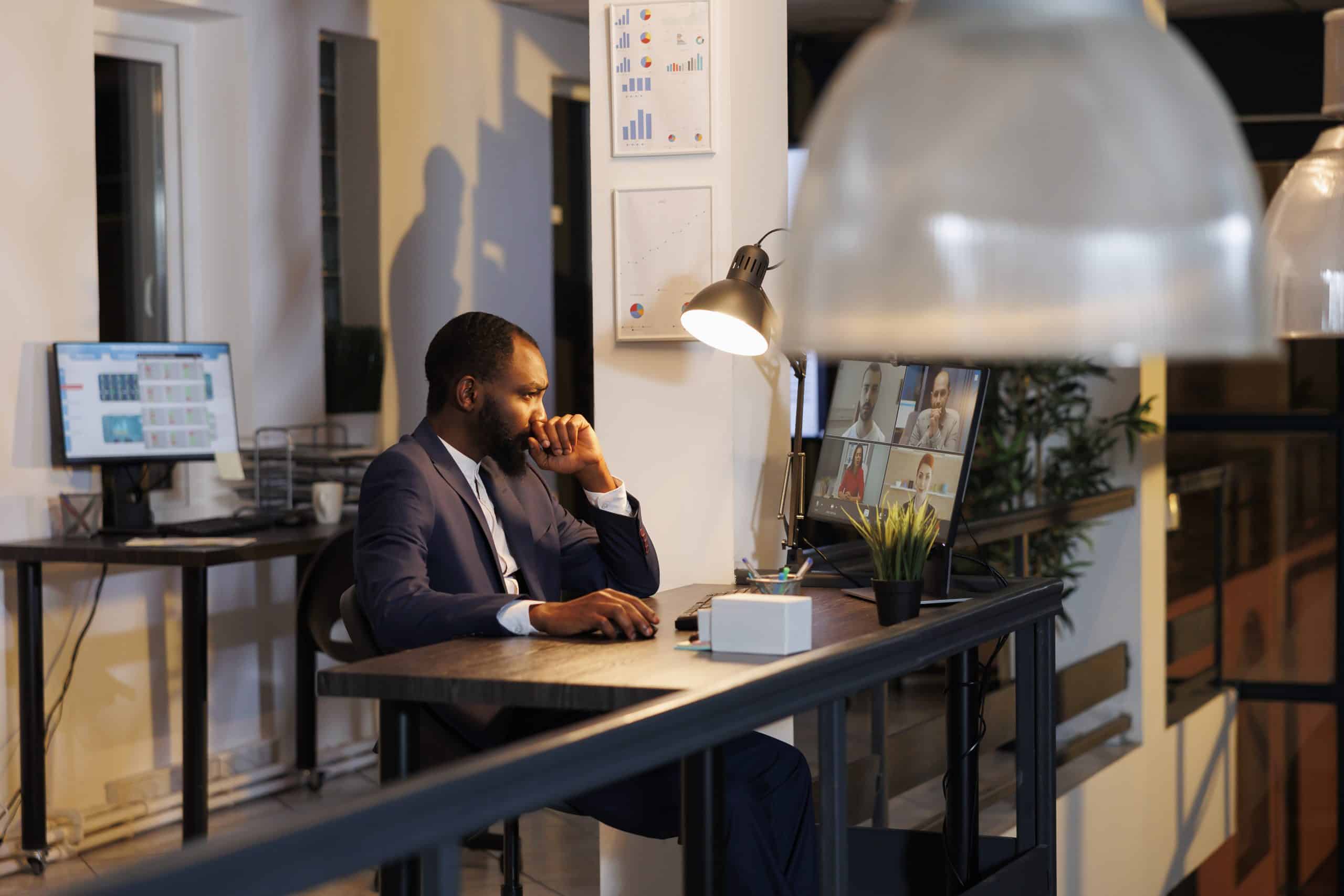 AI-driven analytics, hybrid collaboration, and increased focus on employee well-being.